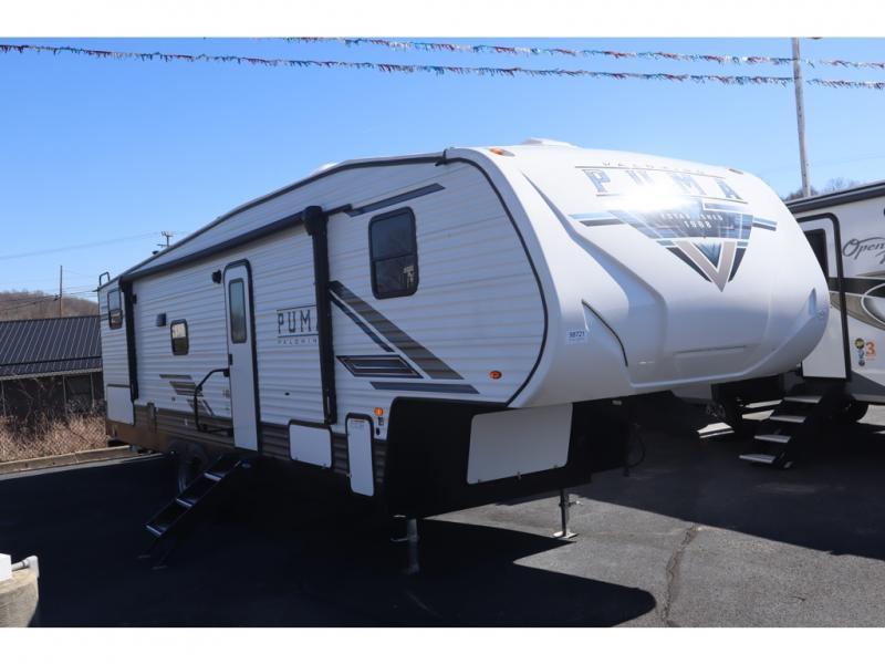 Palomino Puma fifth wheel main image