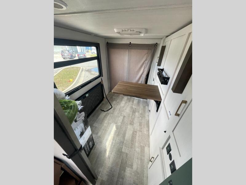 FOREST RIVER RV NO BOUNDARIES RV SUITE RVS1