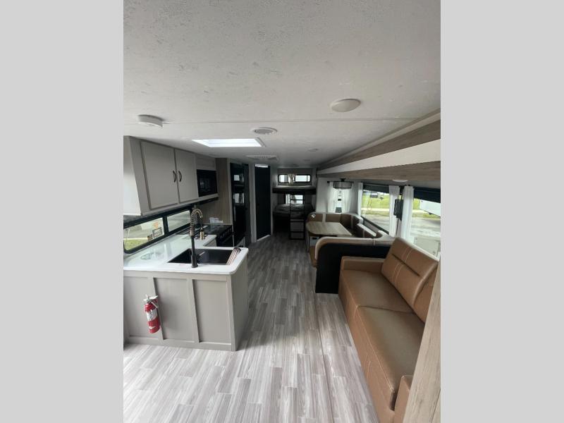 FOREST RIVER RV VIBE 26BH